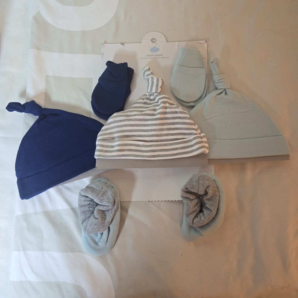 Cloud Island Baby Hat and Mitten Set